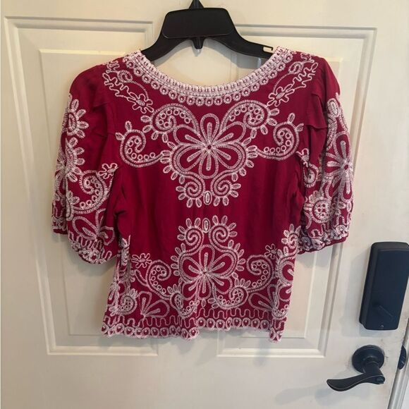Anthropologie Solitaire Red Embroidered Puff Sleeve Cropped Blouse - Picture 4 of 4